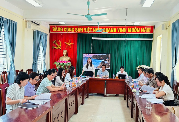 Ban Văn hóa – Xã hội HĐND xã Xuân Mai tổ chức giám sát công tác chuyển đổi số năm học 2025 – 2026 tại Trường Tiểu học Xuân Mai A- Ảnh 1.