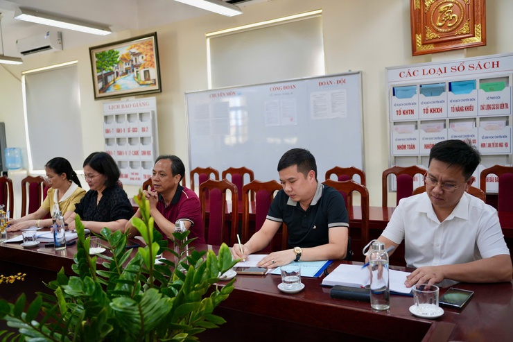ĐẢNG ỦY XÃ KIM ANH TỔ CHỨC KIỂM TRA CÔNG TÁC ĐẢNG VIÊN TẠI CÁC CHI, ĐẢNG BỘ TRỰC THUỘC- Ảnh 5.