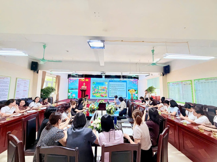 PHÒNG VĂN HÓA - XÃ HỘI XÃ VĨNH THANH TỔ CHỨC HỘI NGHỊ HƯỚNG DẪN THỰC HIỆN CÔNG TÁC QUẢN LÝ NHÀ NƯỚC ĐỐI VỚI CÁC CƠ SỞ GIÁO DỤC MẦM NON NGOÀI CÔNG LẬP NĂM 2026- Ảnh 10.