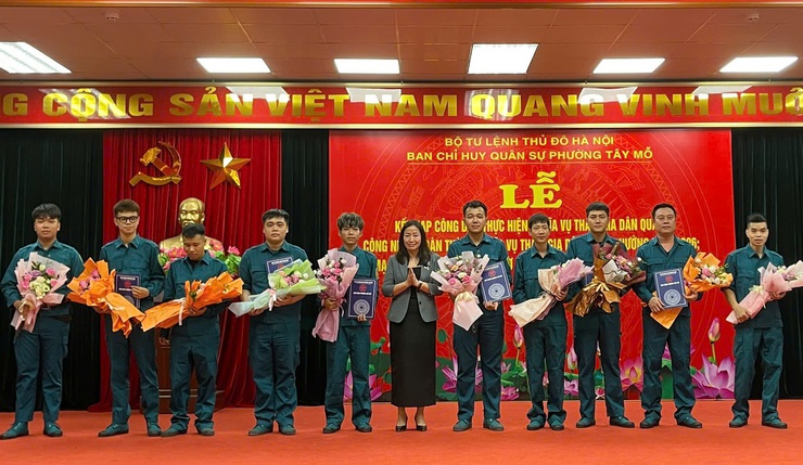 Khai mạc huấn luyện dân quân Cơ động, dân quân tại chỗ năm 2026- Ảnh 1.