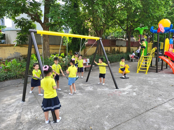 Ủy ban Mặt trận Tổ quốc Việt Nam phường Việt Hưng tổ chức chương trình ra mắt công trình “Sân chơi thiếu nhi” chào mừng thành công Đại hội đại biểu toàn quốc Mặt trận Tổ quốc Việt Nam lần thứ XI, nhiệm kỳ 2026 – 2031- Ảnh 6.