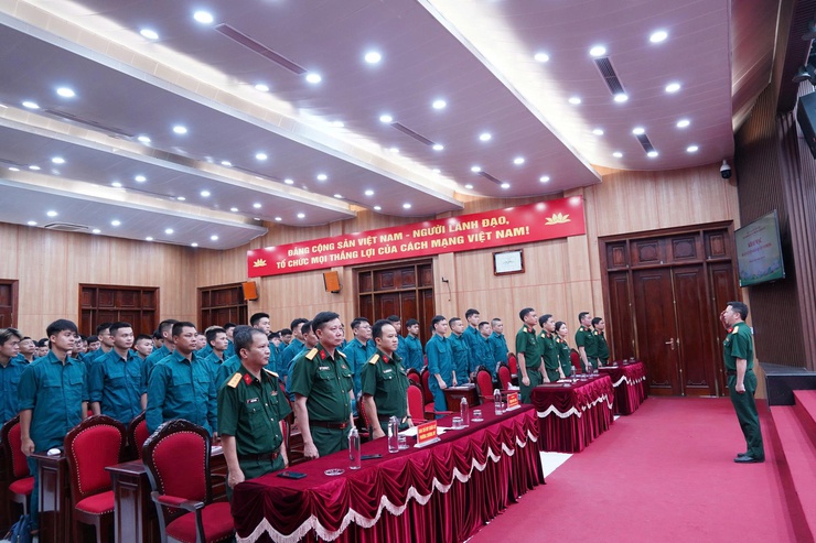 Chương Mỹ khai mạc huấn luyện Dân quân cơ động năm 2026- Ảnh 1.