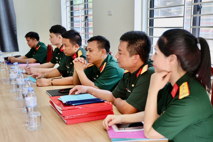 Ban CHPTKV5 - Thanh Oai kiểm tra công tác quân sự, quốc phòng tại xã Tam Hưng- Ảnh 4.