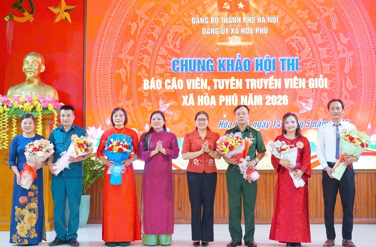 Hội thi báo cáo viên, tuyên truyền viên giỏi xã Hòa Phú: Lan tỏa niềm tin – Khơi dậy khát vọng phát triển- Ảnh 3.