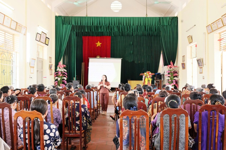 Trạm y tế xã Quảng Bị: Truyền thông về phòng chống bệnh Sốt xuất huyết cho người dân- Ảnh 1.