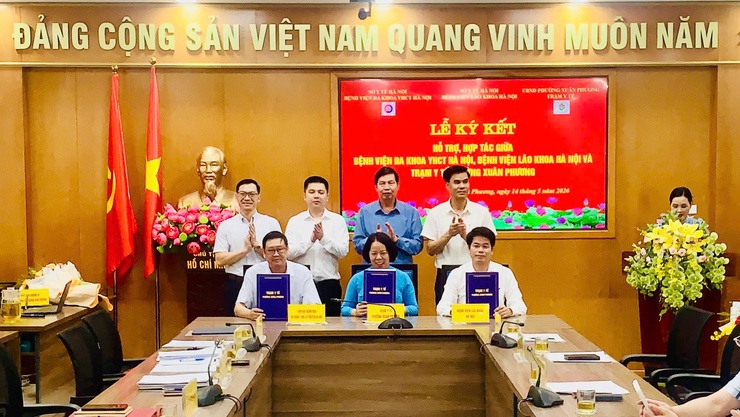 Tăng cường hỗ trợ chuyên môn cho y tế cơ sở tại phường Xuân Phương- Ảnh 2.