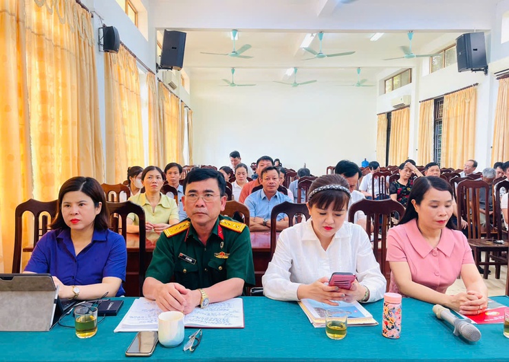 UBMTTQ Việt Nam xã Phúc Lộc tổ chức Hội nghị quán triệt Nghị quyết số 02-NQ/TW và phát động đợt thi đua đặc biệt- Ảnh 1.