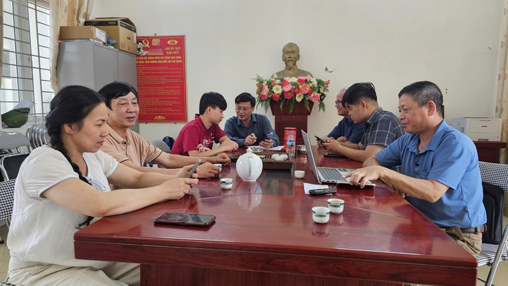 100% đảng viên xã Vân Đình sử dụng ứng dụng “Sổ tay đảng viên điện tử”- Ảnh 2.