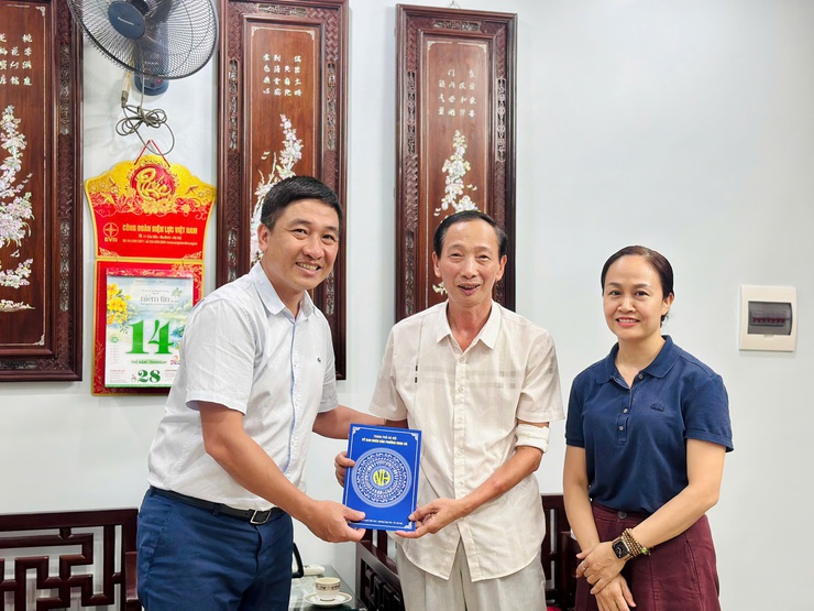 Dũng cảm xông vào biển khói, kịp thời khống chế đám cháy tại khu tập thể Vĩnh Phúc- Ảnh 3.