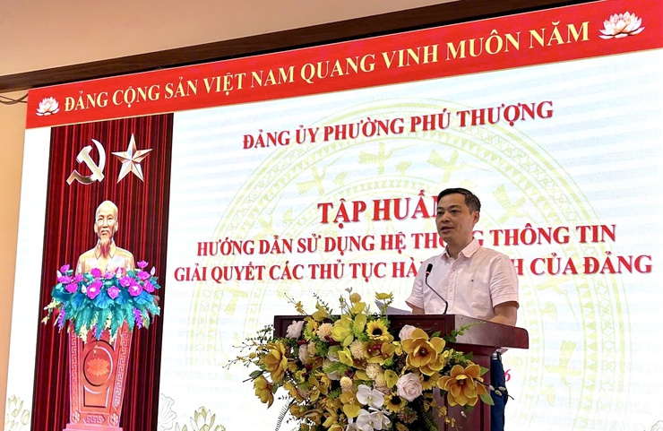 Phường Phú Thượng tổ chức tập huấn sử dụng Hệ thống thông tin giải quyết thủ tục hành chính của Đảng năm 2026- Ảnh 2.
