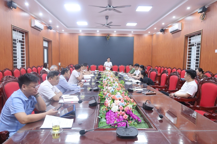 Họp ban chỉ đạo tổ chức thi, tuyển sinh vào lớp 10 trung học phổ thông xã Hòa Phú, năm học 2026 - 2027- Ảnh 1.