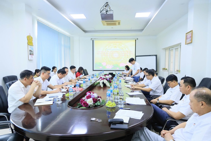 Đoàn kiểm tra số 02 của Đảng ủy xã Thư Lâm kiểm tra việc triển khai thực hiện Nghị quyết Đại hội Đảng các cấp tại Đảng bộ Công ty Cổ phần Xích líp Đông Anh- Ảnh 1.