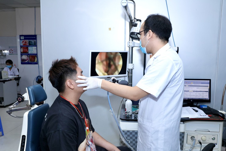 BCHQS xã Thư Lâm tổ chức khám sức khỏe tuyển chọn công dân tham gia lực lượng Dân quân thường trực- Ảnh 9.
