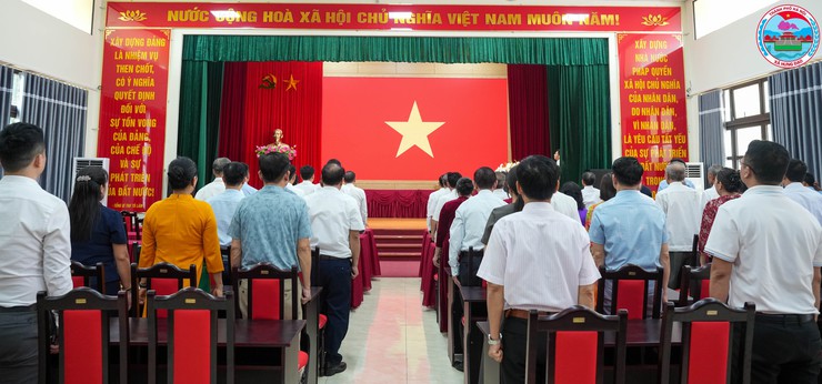 ĐẢNG ỦY XÃ HƯNG ĐẠO LONG TRỌNG TỔ CHỨC LỄ TRAO TẶNG HUY HIỆU ĐẢNG ĐỢT 19/5/2026- Ảnh 3.