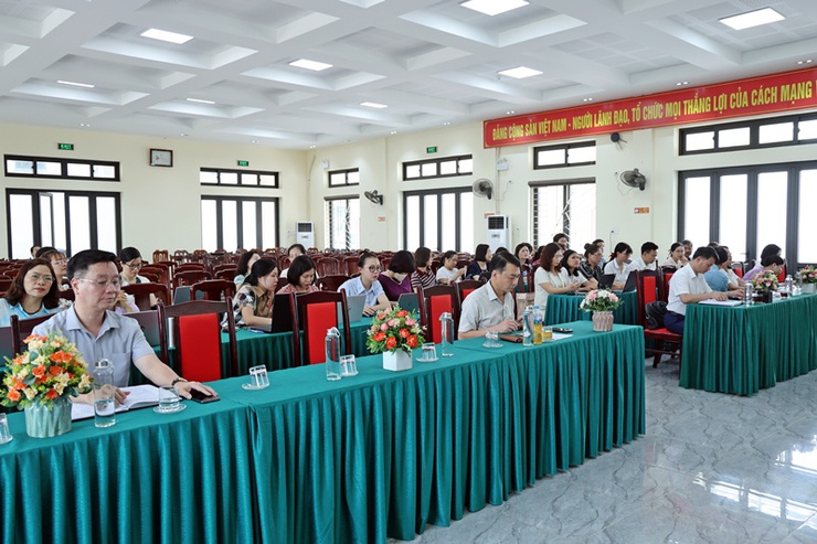Xuân Mai tập huấn sử dụng hệ thống quản lý văn bản và điều hành tác nghiệp các cơ quan Đảng cho các nhà trường- Ảnh 1.