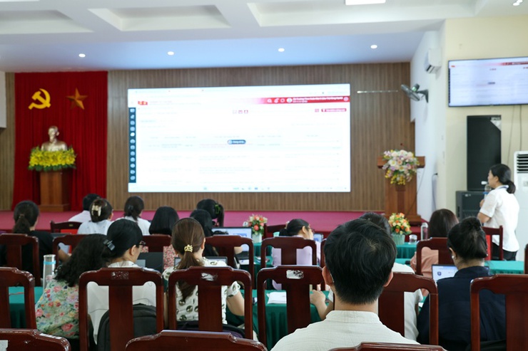 Xuân Mai tập huấn sử dụng hệ thống quản lý văn bản và điều hành tác nghiệp các cơ quan Đảng cho các nhà trường- Ảnh 5.
