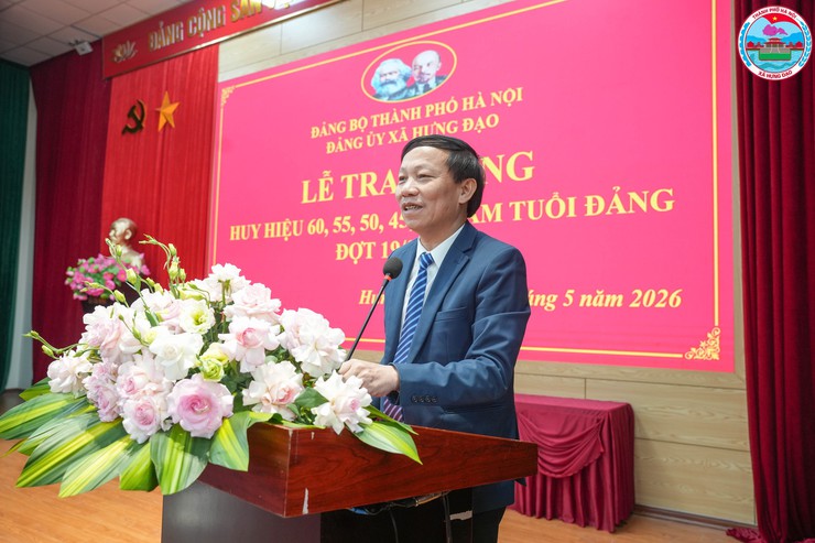 ĐẢNG ỦY XÃ HƯNG ĐẠO LONG TRỌNG TỔ CHỨC LỄ TRAO TẶNG HUY HIỆU ĐẢNG ĐỢT 19/5/2026- Ảnh 5.