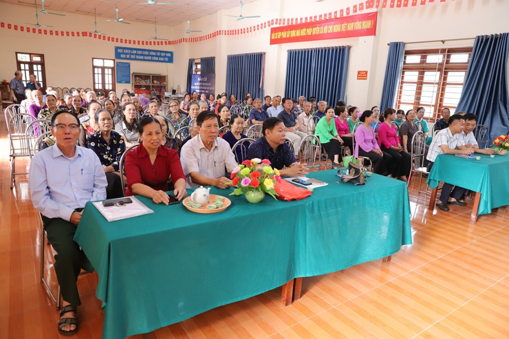 Người cao tuổi xã Thượng Phúc: Sáng tạo tuyên truyền dự án trọng điểm bằng hình thức “sân khấu hóa”- Ảnh 2.