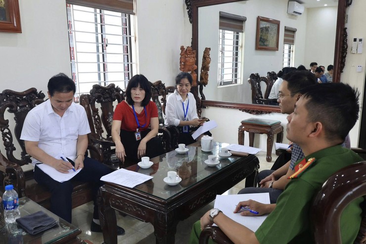 UBND xã Thường Tín kiểm tra cơ sở vật chất phục vụ kỳ thi tuyển sinh lớp 10 và tốt nghiệp THPT năm 2026- Ảnh 4.