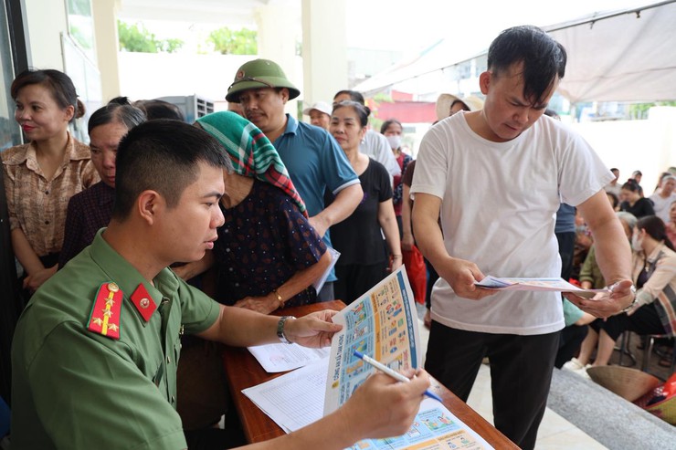 CÔNG AN XÃ TAM HƯNG ĐỒNG HÀNH CÙNG NHÂN DÂN TRONG CÔNG TÁC CHI TRẢ GPMB DỰ ÁN KHU ĐÔ THỊ THỂ THAO QUỐC TẾ HÀ NỘI (Dự án khu đô thị thể thao Olympic)- Ảnh 3.