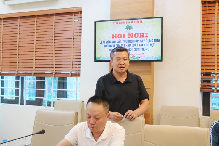 Quốc Oai làm việc với các trường hợp xây dựng nhà xưởng vi phạm pháp luật tại khu vực bãi Phượng Cách, Sơn Trung- Ảnh 9.