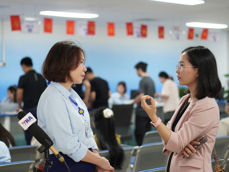 Hà Nội công bố 32 thủ tục hành chính được ủy quyền trong lĩnh vực văn hóa, thể thao và báo chí- Ảnh 1.