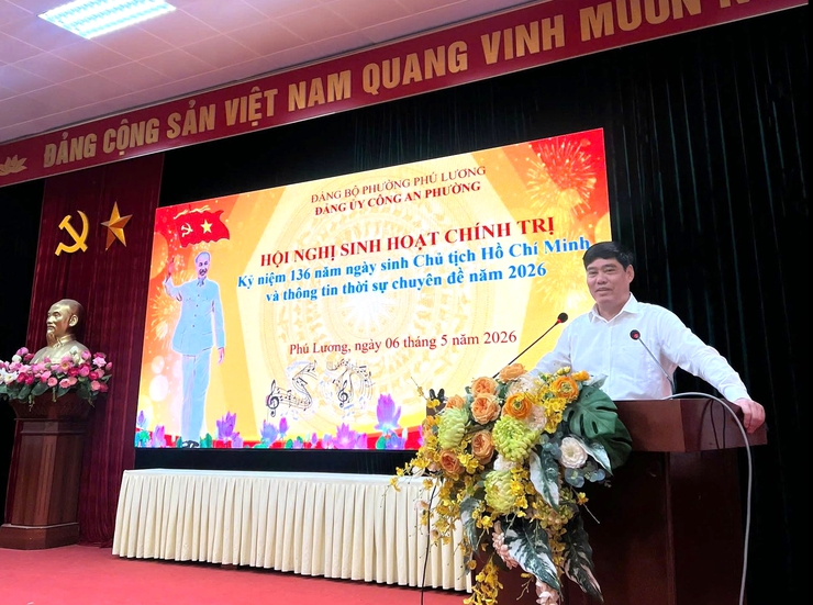 Đảng ủy Công an phường Phú Lương tổ chức Hội nghị sinh hoạt chính trị kỷ niệm 136 năm Ngày sinh Chủ tịch Hồ Chí Minh và thông tin thời sự chuyên đề năm 2026- Ảnh 2.