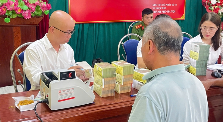 GIỮ TIỀN ĐỀN BÙ, GIỮ GIA ĐÌNH, GIỮ TƯƠNG LAI- Ảnh 2. GIỮ TIỀN ĐỀN BÙ, GIỮ GIA ĐÌNH, GIỮ TƯƠNG LAI- Ảnh 2.
