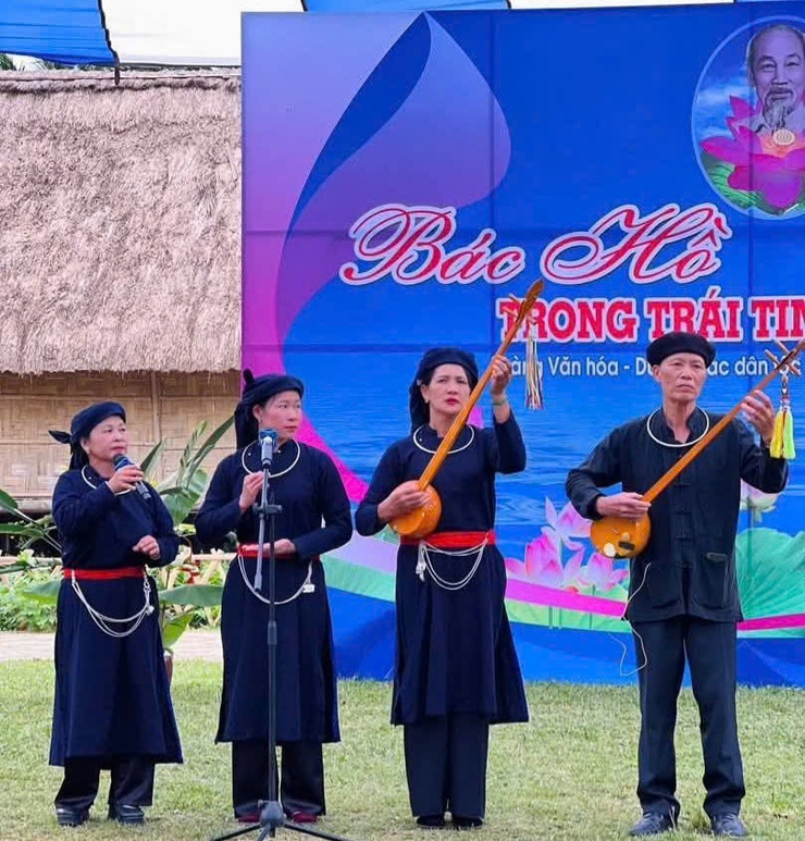 Làng Văn hóa - Du lịch các dân tộc Việt Nam:
Mạch nguồn bảo tồn bản sắc dân tộc thiểu số ở Thủ đô
- Ảnh 1.