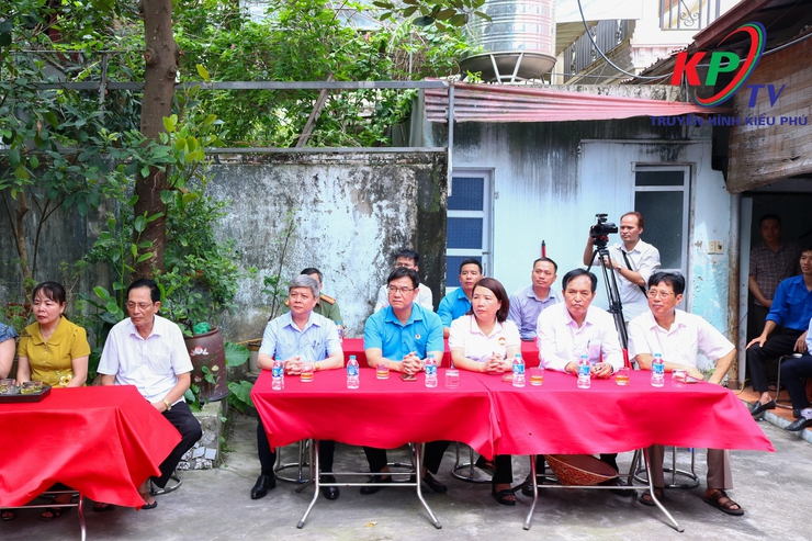 Công đoàn xã Kiều Phú khởi công xây dựng “Mái ấm Công đoàn” cho đoàn viên có hoàn cảnh khó khăn- Ảnh 1.