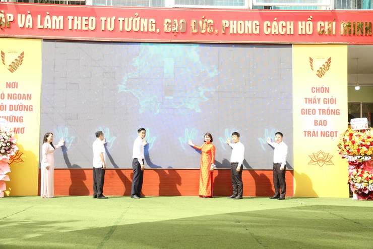 Phường Xuân Phương đẩy mạnh “trường học số” ngành giáo dục- Ảnh 3.