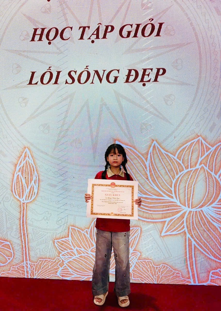 Xã Thường Tín vinh dự có 3 em học sinh được tuyên dương, khen thưởng học sinh giỏi tiêu biểu Thủ đô năm học 2025–2026- Ảnh 4.