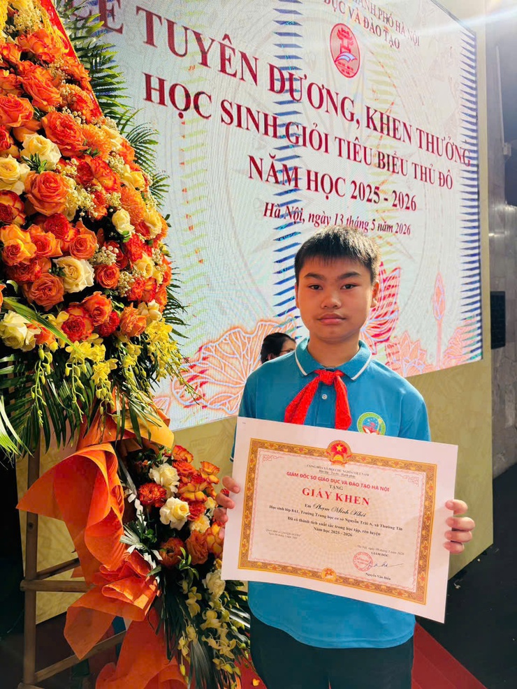 Xã Thường Tín vinh dự có 3 em học sinh được tuyên dương, khen thưởng học sinh giỏi tiêu biểu Thủ đô năm học 2025–2026- Ảnh 2.