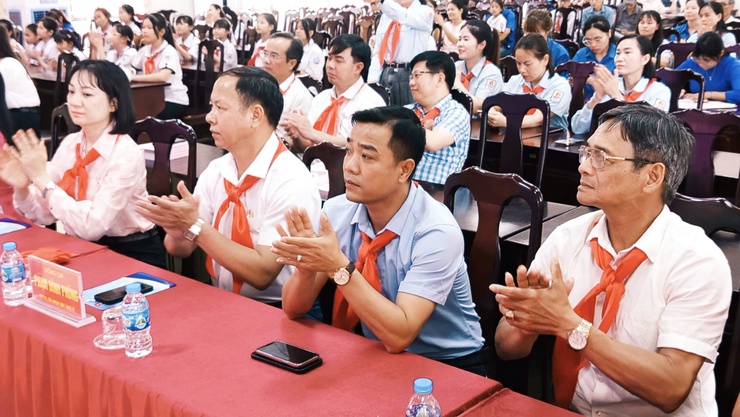 Tam Hưng: Sôi nổi chương trình kỷ niệm 85 năm thành lập Đội TNTP Hồ Chí Minh gắn với sân chơi trí tuệ cho thiếu nhi- Ảnh 8.