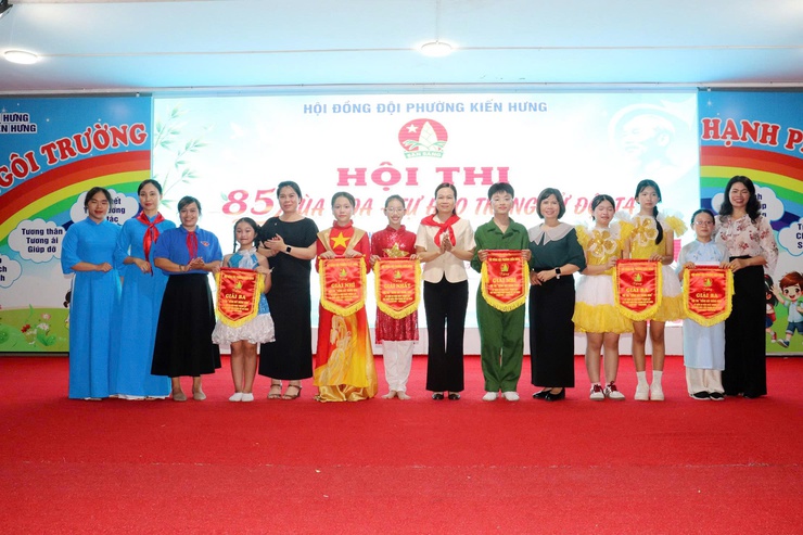 Thiếu nhi phường Kiến Hưng sôi nổi tham dự Hội thi “85 mùa hoa - Tự hào trang sử Đội ta”- Ảnh 6.