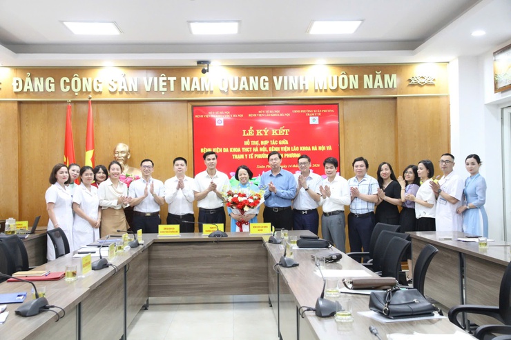 Phường Xuân Phương tăng cường nâng cao chất lượng y tế cơ sở thông qua hợp tác chuyên môn với các bệnh viện tuyến Thành phố- Ảnh 7.