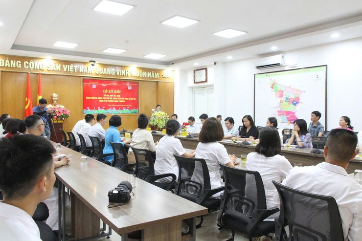 Phường Xuân Phương tăng cường nâng cao chất lượng y tế cơ sở thông qua hợp tác chuyên môn với các bệnh viện tuyến Thành phố- Ảnh 1.