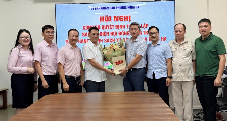 Phường Hồng Hà tổ chức hội nghị công bố quyết định thành lập, phân công nhiệm vụ cho thành viên ban đại diện và đánh giá kết quả hoạt động quý I, triển khai nhiệm vụ quý II 2026- Ảnh 2.