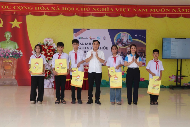 Trường THCS Thuần Mỹ ra mắt câu lạc bộ sức khỏe tinh thần học đường và tổ chức ngoại khóa kỹ năng phòng, chống tai nạn thương tích- Ảnh 3.