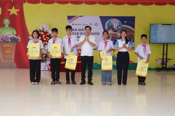 Trường THCS Thuần Mỹ ra mắt câu lạc bộ sức khỏe tinh thần học đường và tổ chức ngoại khóa kỹ năng phòng, chống tai nạn thương tích- Ảnh 4.