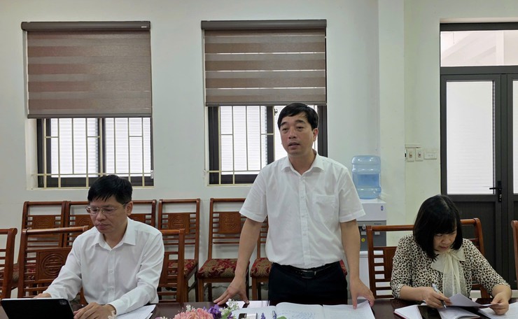 Chi Cục chăn nuôi, thuỷ sản và thú y Hà Nội kiểm tra hoạt động giết mổ gia súc, gia cầm tập trung tại xã Bát Tràng- Ảnh 2.