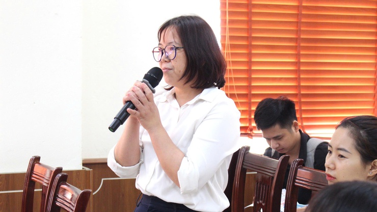 Công an phường Chương Mỹ tổ chức Hội nghị tập huấn công tác quản lý người nước ngoài và tuyên truyền, giải đáp vướng mắc trong thực hiện quy định pháp luật về xuất nhập cảnh- Ảnh 9.