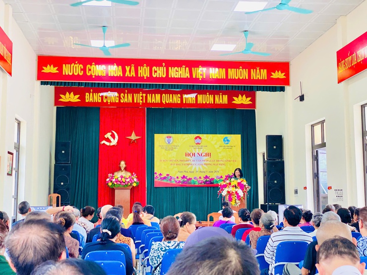 Nam Phù nâng cao nhận thức pháp luật đất đai, tạo đồng thuận trong triển khai các dự án trọng điểm- Ảnh 1.