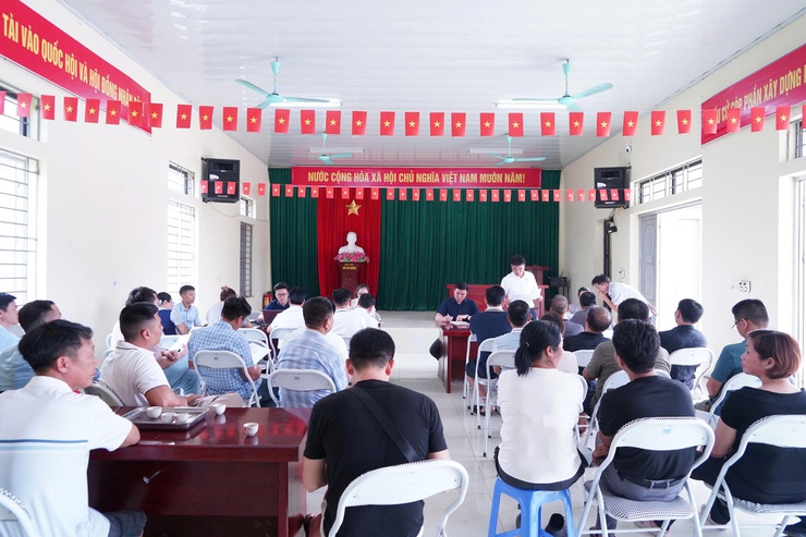 Phường Chương Mỹ đối thoại, tiếp thu ý kiến về dự thảo phương án bồi thường, hỗ trợ tái định cư dự án Quốc lộ 6 tại TDP Cao Sơn- Ảnh 2.
