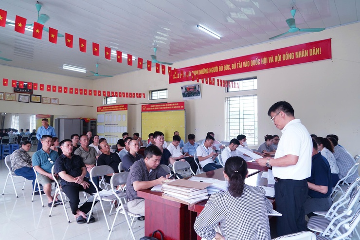 Phường Chương Mỹ đối thoại, tiếp thu ý kiến về dự thảo phương án bồi thường, hỗ trợ tái định cư dự án Quốc lộ 6 tại TDP Cao Sơn- Ảnh 3.