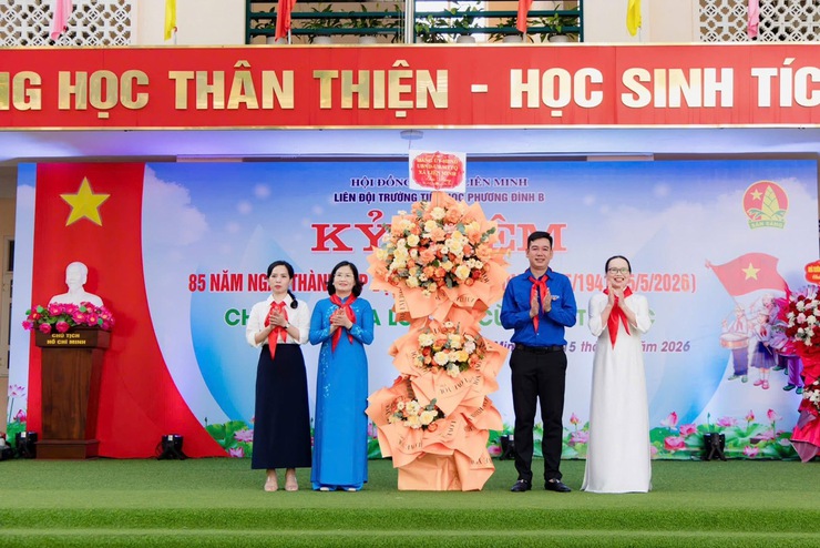 Hội đồng Đội xã phối hợp với Liên đội trường Tiểu học Phương Đình B tổ chức Kỷ niệm 85 năm Ngày thành lập Đội Thiếu niên tiền phong Hồ Chí Minh (15/5/1941- 15/5/2026)- Ảnh 1.