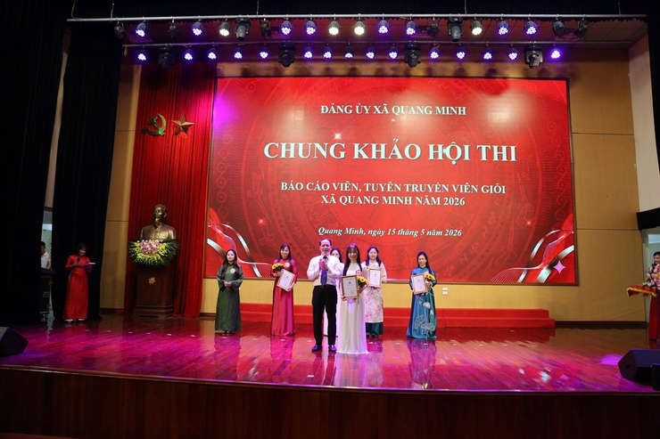 QUANG MINH TỔ CHỨC THÀNH CÔNG HỘI THI BÁO CÁO VIÊN, TUYÊN TRUYỀN VIÊN GIỎI NĂM 2026 VÀ TRAO GIẢI CUỘC THI CHÍNH LUẬN BẢO VỆ NỀN TẢNG TƯ TƯỞNG CỦA ĐẢNG- Ảnh 8.