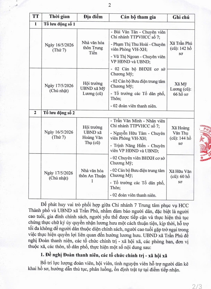 Hỗ trợ chứng thực chữ ký uỷ quyền nhận lương hưu cho người cao tuổi, gia đình chính sách và người yếu thế trên địa bàn xã Trần Phú- Ảnh 2.