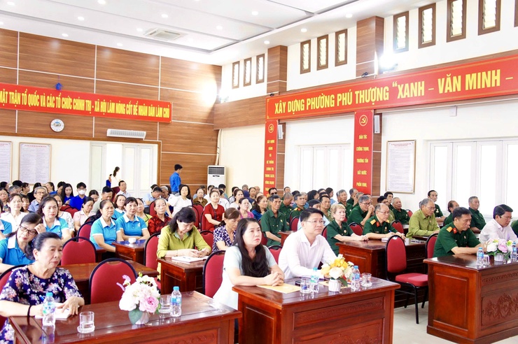 Phường Phú Thượng tổ chức Hội nghị quán triệt Nghị quyết Đại hội Đảng toàn quốc lần thứ XIV; triển khai chương trình hành động thực hiện 9 Nghị quyết của Bộ Chính trị- Ảnh 1.