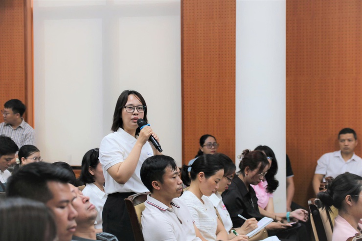 Giám đốc Sở Y tế Hà Nội tham gia đối thoại trực tiếp với gần 100 doanh nghiệp dược trên địa bàn thành phố- Ảnh 4.